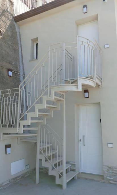 Stanza Mylai Etna View Apartment Castelmola Ngoại thất bức ảnh